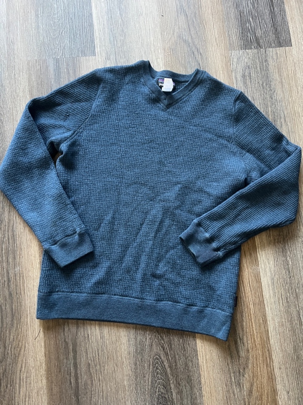 Patagonia Men's 100% merino wool sweater